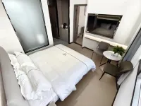 Yilong Lanshe Hotel