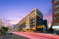 Xinkelai International Hotel (Guigang High-speed Railway Station Store)