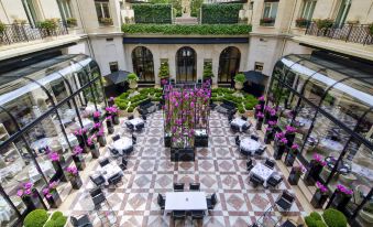 Four Seasons Hotel George V Paris