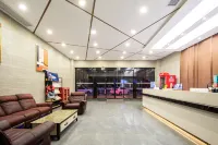 Jichu Chain Hotel (Shishou Xiang'e Agricultural Trade City)