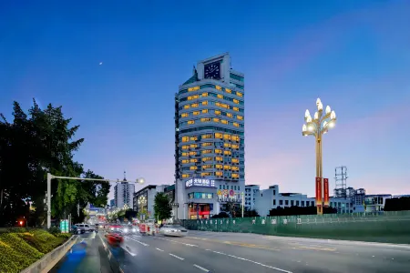Longdu Tianjiao Hotel (Zizhong Passenger Transport Center Yulu Branch) Отели в г. Цзычжон