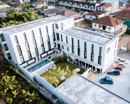 บลูมังกี้ ฮับแอนด์โฮเทล ระนอง โรงแรมในระนอง