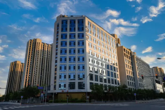 JOYCHENG Hotel (Beijing South Railway Station Xitieying Subway Station) Hotels near Capital Medical University