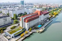 Hilton Vienna Waterfront Hotels in Wien