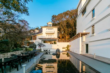 Putuo Mountain Luojia Xugu Collection Hotel