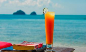 Am Samui Resort Taling Ngam