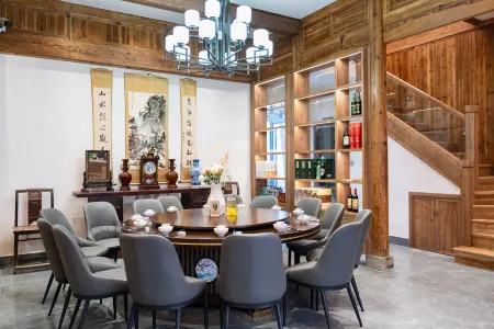 Hongcun Tingbo xiaojingcun Yin Homestay Отели рядом с достопримечательностью «Yujianxiuli Water Town»