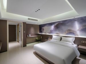 Yuduo Serviced Apartment (Shuncheng Wanda Plaza)