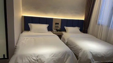 Qingfeng Hotel Отели рядом с достопримечательностью «Nanjing University (xianlinxiaoqu)»
