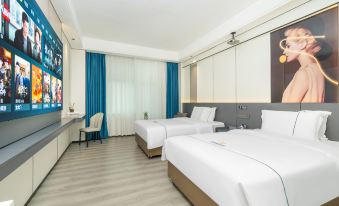 Platinum Intelligent Hotel (Dongfang Banqiao Town)