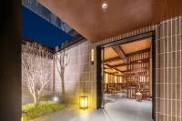 Hometown Famous Hotels in the Ancient City (Lu Xun’s Hometown Cangqiao Zhijie Store, Shaoxing) Hotels in Shaoxing