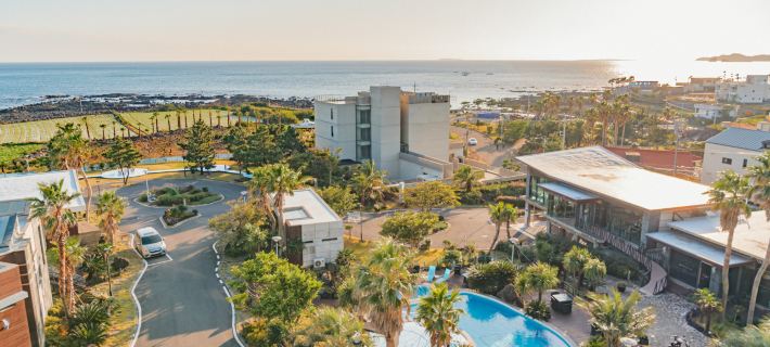 Jeju Hotel Scarboro Отели в г. Намчеджу