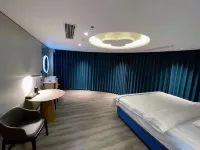 Jiujiang Meihao EZZI Hotel (Huochezhan Jiujiang Xueyuan) Hotels in Jiujiang