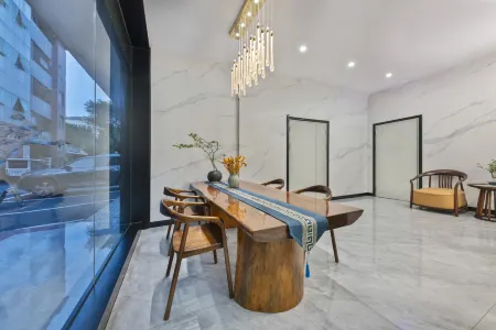 Y.C  hotel Отели рядом с достопримечательностью «Guangzhou Mechanical Section Comprehensive Stadium»