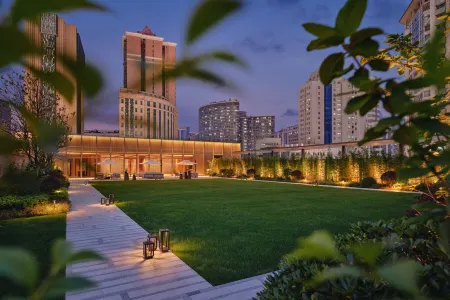 Park Hyatt Changsha Отели рядом с достопримечательностью «Central South University Railway Bridge and Tunnel Statics Laboratory»
