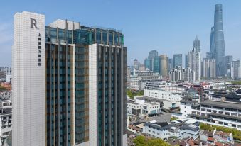 Renaissance Shanghai Yu Garden Hotel on the Bund