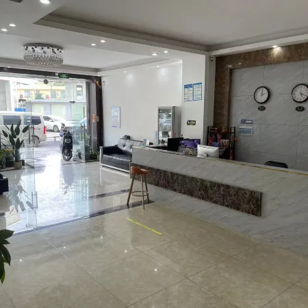 Yucheng Hotel