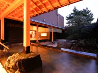 Awaji Hamarikyu - Kuumat lähteet