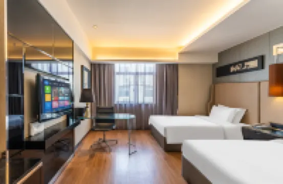 Longyue Hotel (Xiangyang Railway Station Wanda Plaza)