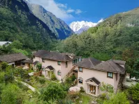 Hailuogou Tongtang·Secret Garden Holiday Villa·Snow Mountain Holiday Villa