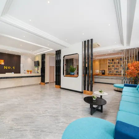 Binyang Hotel No.1（Li wo Square Phoenix Lake Park Store)