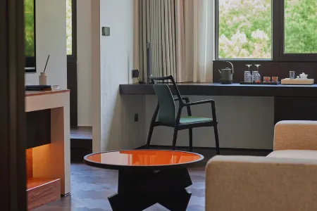 Quanzhou Lushi Homestay (West Street Kaiyuan Temple Branch)