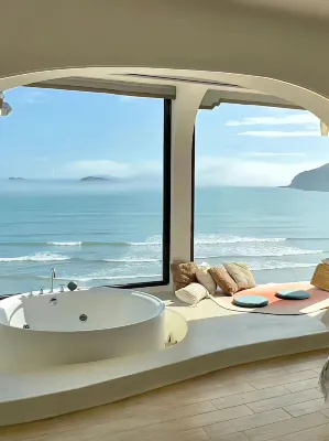 Clovistel Resort Apartment (Yangjiang Hailing Island Poly Silver Beach )