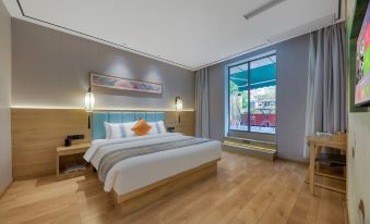 Fengyin Tianjiao Hotel (Chengdu Qianfeng Road subway station)