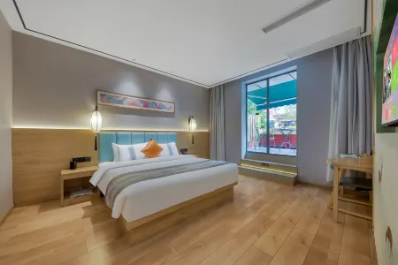 Fengyin Tianjiao Hotel (Chengdu Qianfeng Road subway station）