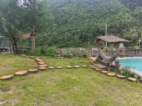 Kangding Middle Ancient Hot Spring Inn