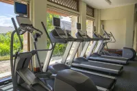 Crimson Resort and Spa Mactan - Gym