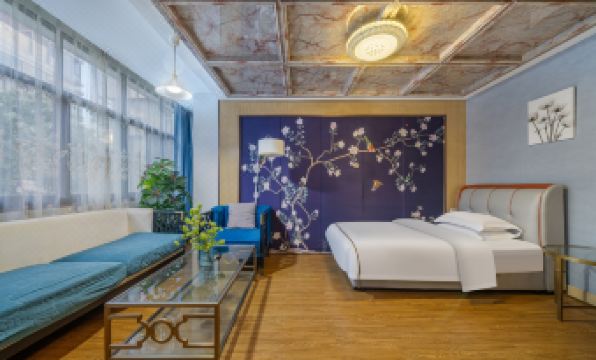 Hangzhou Yue Boutique Hotel (Longhu Zijing Tianjie Sandun Subway Station)