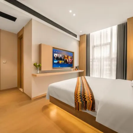 XIYA Qiya Hotel (Liupanshui High-Speed Railway Station People's Square)