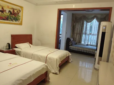 Nanchong Ziwei Garden Homestay Отели рядом с достопримечательностью «Nanchong Professional Technic College»