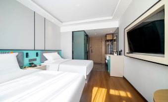 EZZI Hotel (Urumqi Hotan 2nd Street South Railway Station)