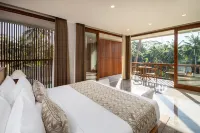 Unagi Wooden Villas by Emana Hotel dekat Singapadu Banyan Tree
