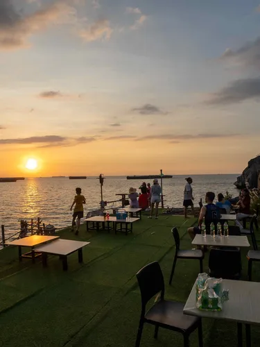 รูปภาพของปารี ฮัท เกาะสีชัง