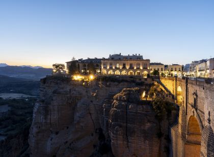 Ronda’s Dramatic Edge: A Guide to the Most Breathtaking Luxury Hotels