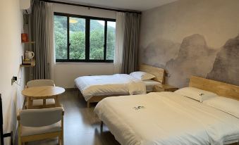 Pingju Homestay (Shijiufeng Scenic Area)