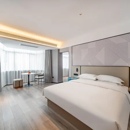 Borrman Hotel (Hechi Jinchengjiang Nanqiao)