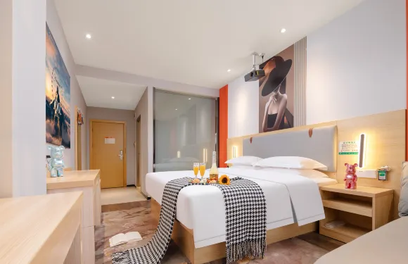 設計師酒店（平南中心購物廣場汽車總站店）