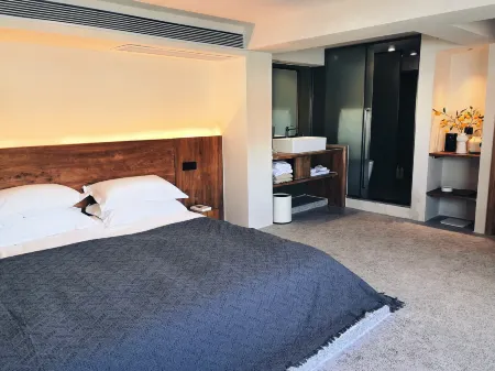 METO Antarctic Sea Resort Water House Отели рядом с достопримечательностью «Denglou Cape»