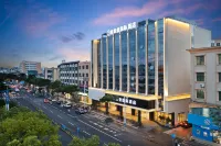 GOLIND S Hotel (Lantian Riyue Plaza Duty-Free City)