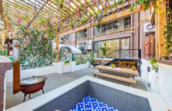 Jubaopen Hot Spring Courtyard Hotels in Gaizhou