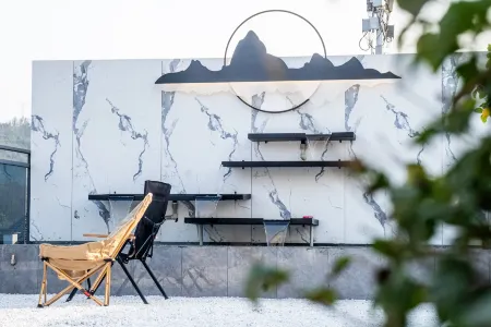 Tianquan Hongyuan Yijia Business Hotel Отели рядом с достопримечательностью «Red Army Long Memorial Hall»