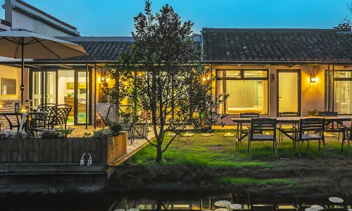 Floral Hotel · Cuntiansu B&B