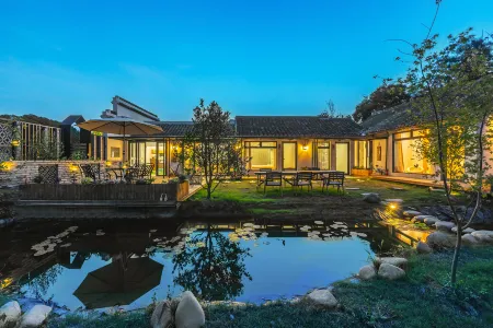 Floral Hotel · Cuntiansu Hotel Отели рядом с достопримечательностью «Chongming Xunyicao Theme Park»