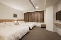 네이 지앙 호텔  호텔
