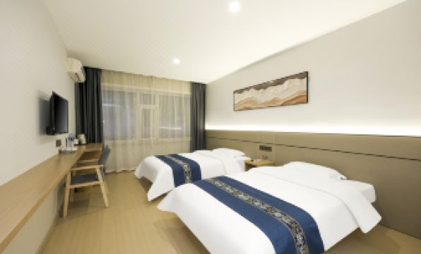 Qingfeng Hotel (Yanji Yanbian University West Market Branch)