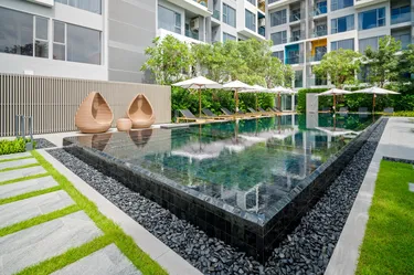 รูปภาพของLaguna Lakeside Residences